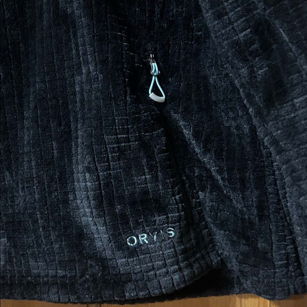 Orvis Womens Mesa Fleece Quarter Snap large in black - Picture 3 of 6